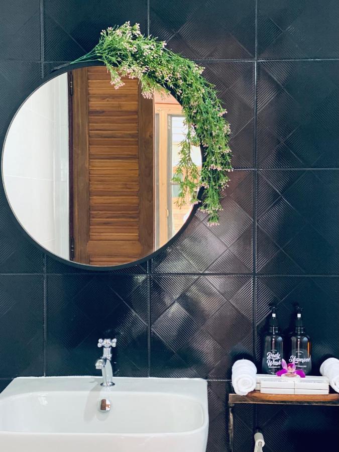Sak-Ka-Ya Hotel Mae Сот Екстериор снимка