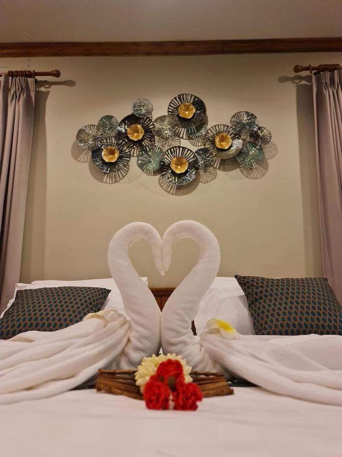 Sak-Ka-Ya Hotel Mae Сот Екстериор снимка